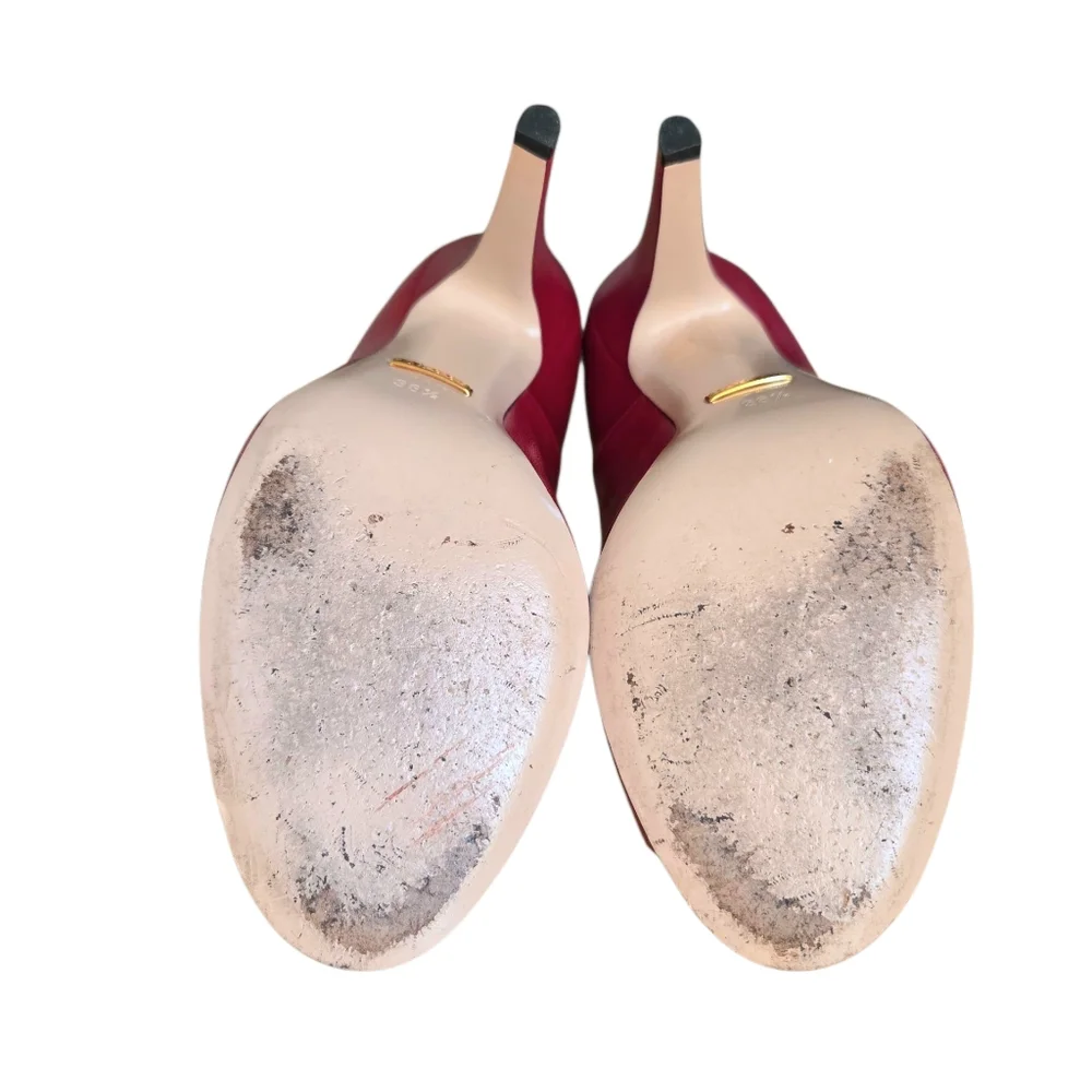 Iconic Gucci Molina Lips T-Strap Heels Red Gold Leather Pumps 38.5 - Picture 14 of 16